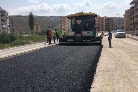 Yeni Yerleşim Alanları Asfaltlanıyor