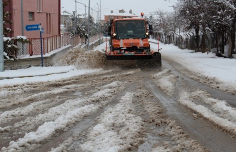 Çankırı Belediyesi Karla Mücadele İçin Seferber Oldu