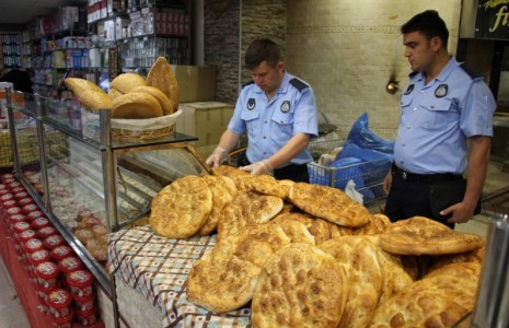 Zabıta Ekiplerinin Ramazan Mesaisi Sürüyor