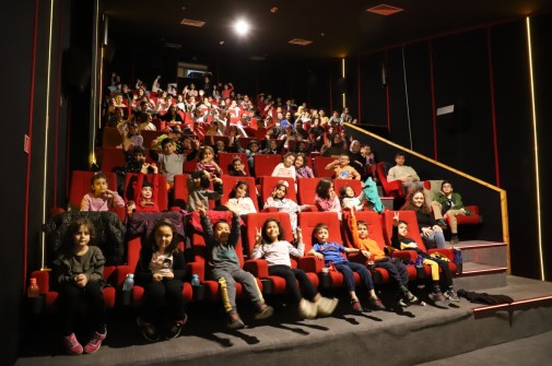 Başkan Esen’den Çocuklara “Atatürk” Filmi Sürprizi
