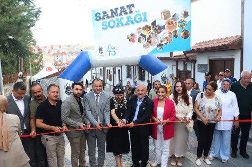 Eski Çankırı Sanat Sokağı ile Renklendi