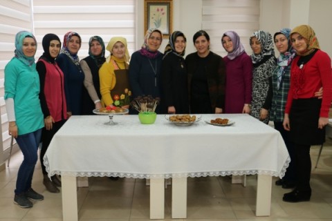 Çankırı Belediyesinden Hanımlara Diyet Pasta Tarifi