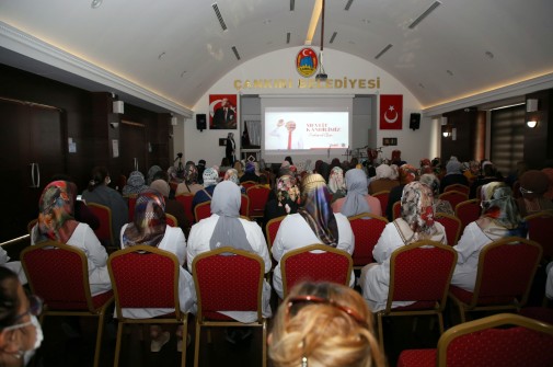 Çankırı Belediyesi Kadınlara Özel Mevlit Kandili Programı Düzenledi