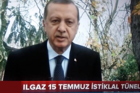 Cumhurbaşkanı Erdoğan İstanbul'dan Bağlandı