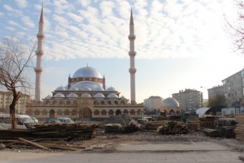 Ahmet Yesevi Cami Meydan Çalışmalarına Start Verildi