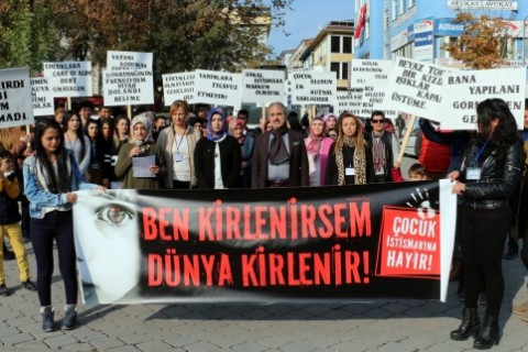 Çocuk İstismarı Çankırı’da Protesto Edildi