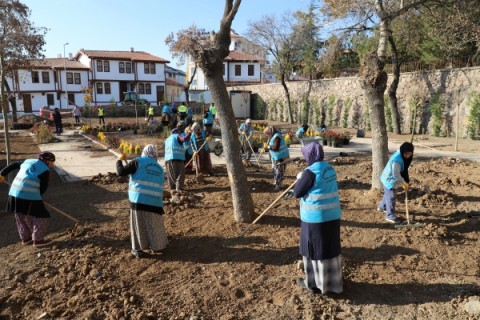 Belediyeden Tarihi Binalara Ortak Dinlence Alanı