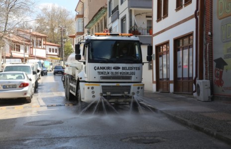 Cadde ve Sokaklar Dezenfekte Edildi