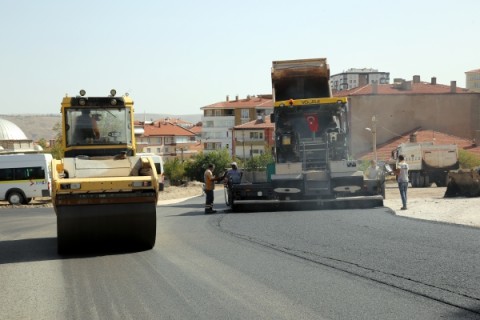 Bozulan Yollar Yenileniyor