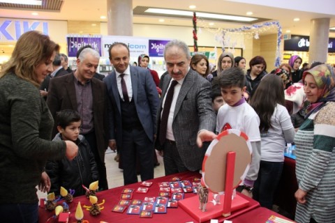 Öğrencilerin 'Vatan Sevgisi' ile İşledikleri Eserler Sergilendi