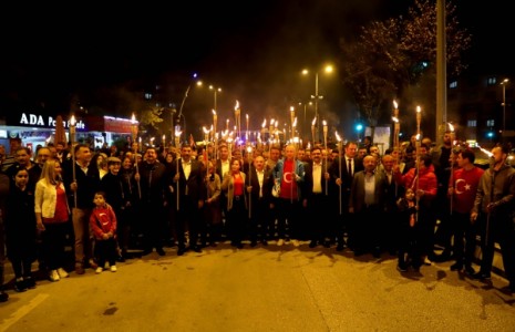 Çankırı’da Fener Alayı Yürüyüşü Göz Doldurdu