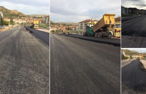 Aşiyan Köprülü Kavşak’ın Bağlantı Noktalarına Asfalt