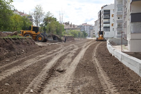 Karataş Mahallesi’nde Yeni Yol Çalışmaları Başladı