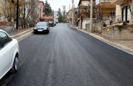 Büyük Derbent Caddesi’nde Yol ve Kaldırım Çalışmaları Tamamlandı