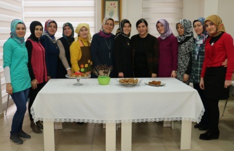 Çankırı Belediyesinden Hanımlara Diyet Pasta Tarifi