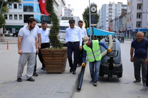 Çankırı Belediyesi Kentin Temizliğinde “Fil” Kullanacak