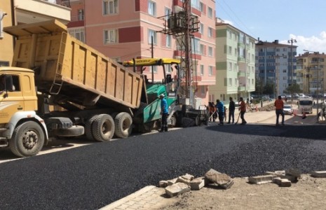 Asfalt Çalışmalarına Son Sürat Devam