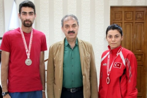 Belediye Gençlik Spor’dan İki Farklı Dalda İki Gümüş Madalya