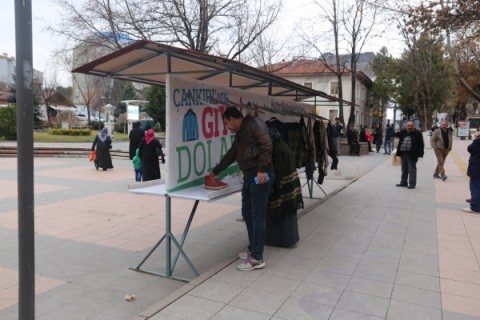 Belediyenin “Giysi Dolabı” Uygulaması Başladı