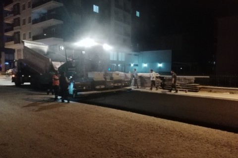 Belediye Ekipleri Gece Mesaisi Yaptı