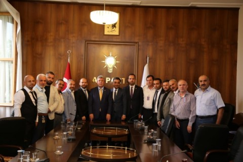 Başkan Hüseyin Boz’dan Vekillere Hayırlı Olsun Ziyareti