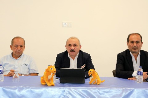 Çankırı Belediye Başkanı İsmail Hakkı Esen, Sivil Toplum Kuruluşları (STK) temsilcileri ile bir araya geldi.