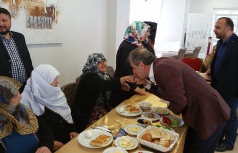 Çankırı Belediyesi Anneler Günü'nü Kutladı