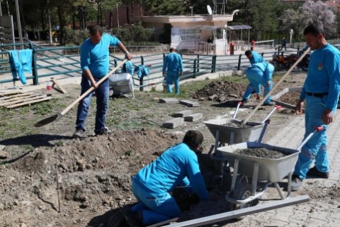 Taş Mescit Parkında 2. Etap Çalışmaları Başladı