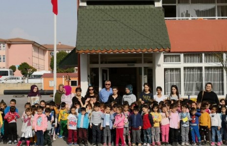 Çizgi Filmlerde Gördükleri İtfaiye Araçlarını Yakından İncelediler