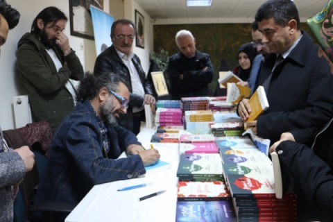 “İstiklal Marşı ve Tarih Sevdamız” Konferansı Düzenlendi