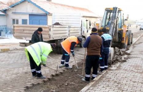 Esentepe Mahallesi Okul Yolu Onarıldı