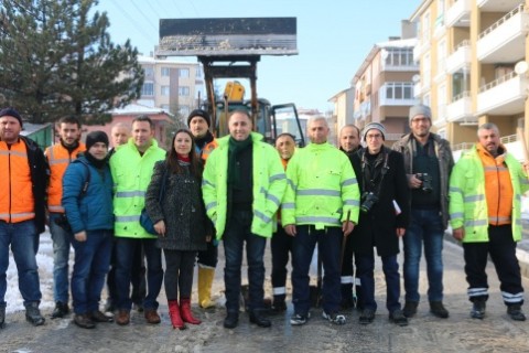 Basın Mensupları Ekiplerin Karla Mücadelesini Yerinde İzledi