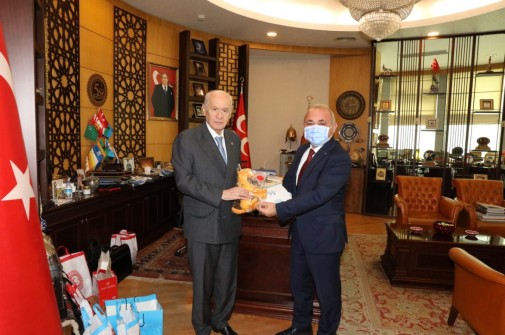 Başkan Esen, MHP Lideri Bahçeli’yi Festivale Davet Etti
